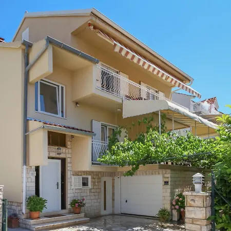 Nikica By Interhome